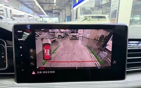 Volkswagen Tiguan II, 2023 год, 2 100 000 рублей, 10 фотография