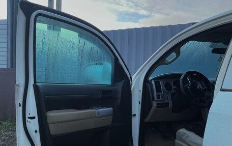 Toyota Tundra II, 2007 год, 4 000 000 рублей, 16 фотография