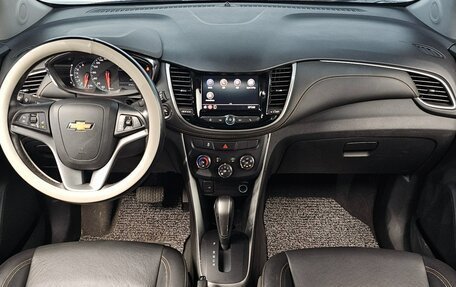 Chevrolet Trax, 2021 год, 959 000 рублей, 8 фотография