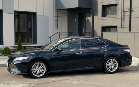 Toyota Camry, 2018 год, 2 875 000 рублей, 14 фотография