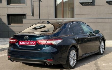 Toyota Camry, 2018 год, 2 875 000 рублей, 11 фотография