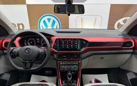 Volkswagen T-Cross I, 2023 год, 1 250 333 рублей, 8 фотография
