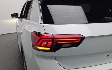 Volkswagen T-Roc I, 2022 год, 2 190 000 рублей, 5 фотография