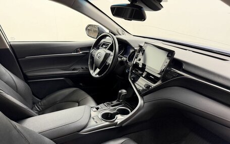 Toyota Camry, 2022 год, 3 055 000 рублей, 12 фотография