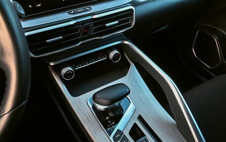 Geely Coolray I, 2023 год, 1 839 000 рублей, 10 фотография