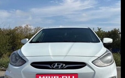 Hyundai Solaris II рестайлинг, 2012 год, 650 000 рублей, 1 фотография