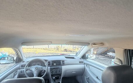 Toyota Corolla, 2004 год, 400 000 рублей, 10 фотография