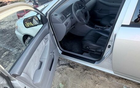 Toyota Corolla, 2004 год, 400 000 рублей, 11 фотография