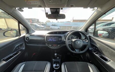 Toyota Vitz, 2020 год, 1 068 000 рублей, 8 фотография