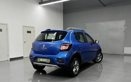 Renault Sandero II рестайлинг, 2021 год, 1 240 000 рублей, 2 фотография
