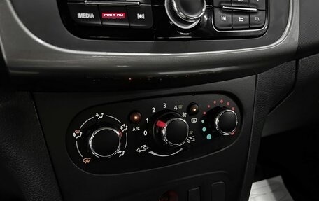 Renault Sandero II рестайлинг, 2021 год, 1 240 000 рублей, 15 фотография