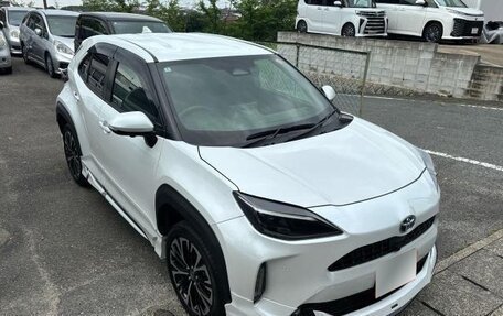 Toyota Yaris Cross, 2023 год, 1 490 000 рублей, 5 фотография