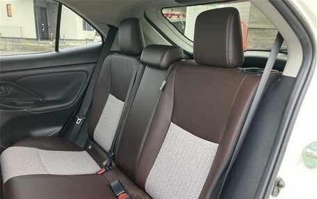 Toyota Yaris Cross, 2023 год, 1 490 000 рублей, 8 фотография