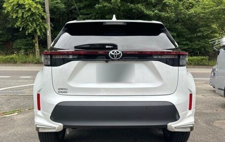 Toyota Yaris Cross, 2023 год, 1 490 000 рублей, 6 фотография