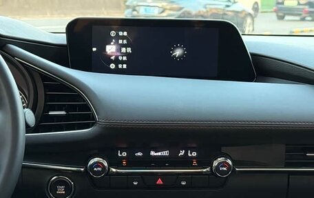 Mazda 3, 2022 год, 1 370 000 рублей, 17 фотография