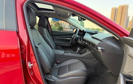Mazda 3, 2022 год, 1 370 000 рублей, 19 фотография