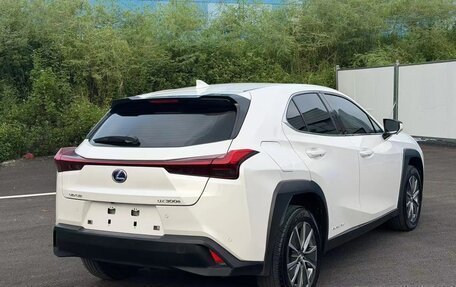 Lexus UX I, 2021 год, 2 600 000 рублей, 4 фотография