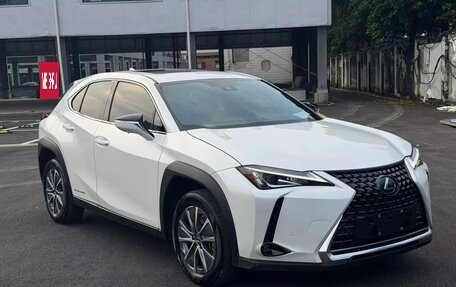 Lexus UX I, 2021 год, 2 600 000 рублей, 2 фотография