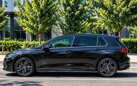 Volkswagen Golf VIII, 2023 год, 2 000 000 рублей, 4 фотография