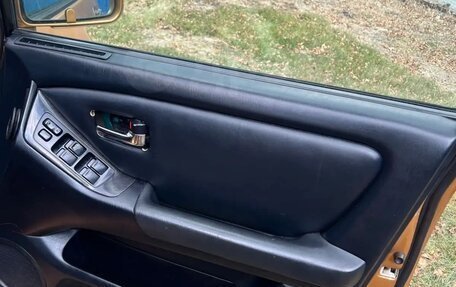 Toyota Harrier, 1998 год, 750 000 рублей, 8 фотография