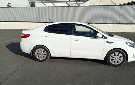 KIA Rio III рестайлинг, 2012 год, 880 000 рублей, 4 фотография