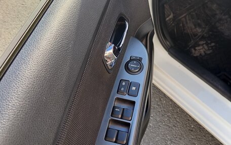 KIA Rio III рестайлинг, 2012 год, 880 000 рублей, 23 фотография