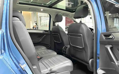 Volkswagen Touran III, 2022 год, 2 271 000 рублей, 14 фотография