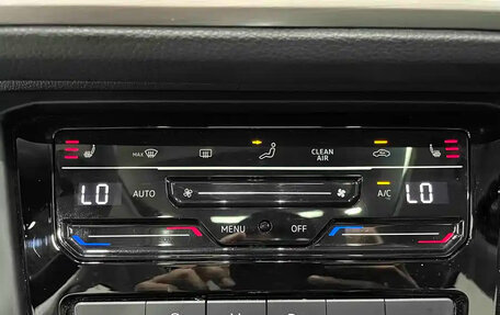 Volkswagen Touran III, 2022 год, 2 271 000 рублей, 11 фотография