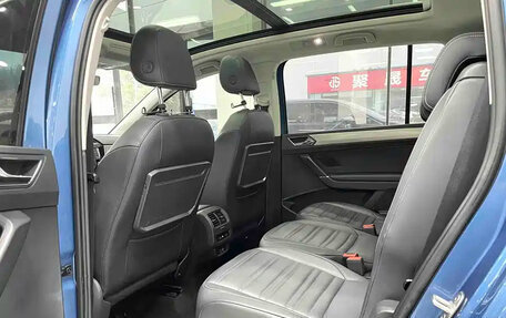 Volkswagen Touran III, 2022 год, 2 271 000 рублей, 15 фотография