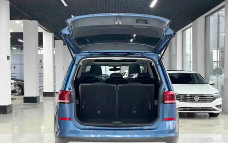 Volkswagen Touran III, 2022 год, 2 271 000 рублей, 18 фотография