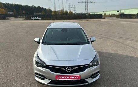 Opel Astra K, 2020 год, 1 470 000 рублей, 3 фотография