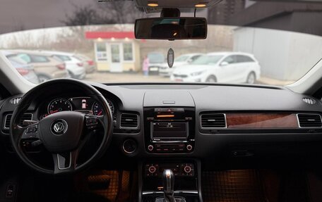 Volkswagen Touareg III, 2014 год, 2 680 000 рублей, 6 фотография