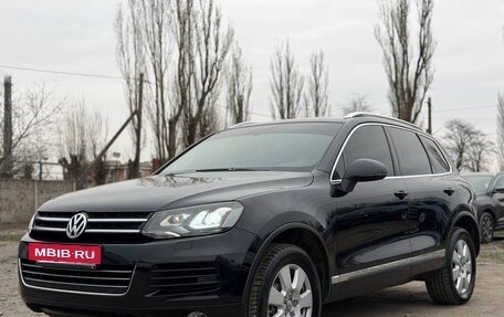 Volkswagen Touareg III, 2014 год, 2 680 000 рублей, 2 фотография