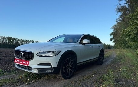 Volvo V90 Cross Country I рестайлинг, 2017 год, 2 990 000 рублей, 3 фотография