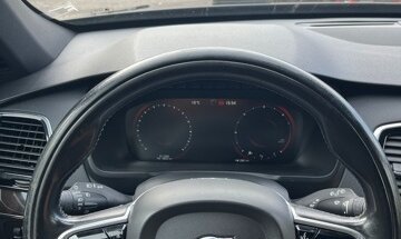 Volvo XC90 II рестайлинг, 2016 год, 2 990 000 рублей, 22 фотография