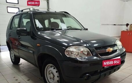 Chevrolet Niva I рестайлинг, 2010 год, 320 000 рублей, 3 фотография