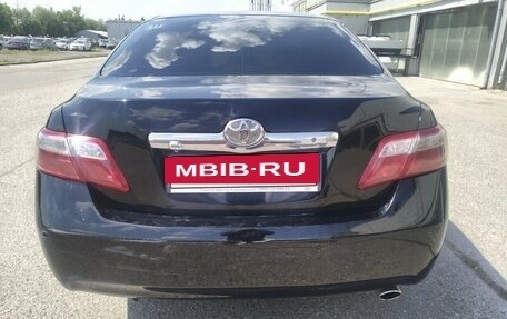 Toyota Camry, 2010 год, 1 000 000 рублей, 2 фотография