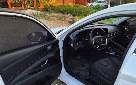 Hyundai Elantra, 2023 год, 2 000 000 рублей, 8 фотография