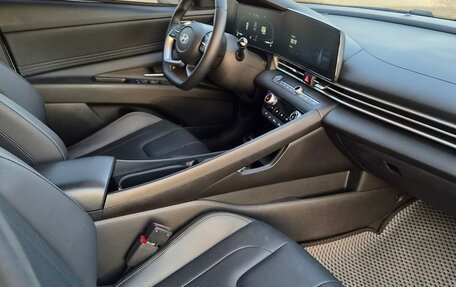 Hyundai Elantra, 2023 год, 2 000 000 рублей, 10 фотография