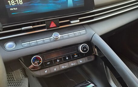 Hyundai Elantra, 2023 год, 2 000 000 рублей, 12 фотография