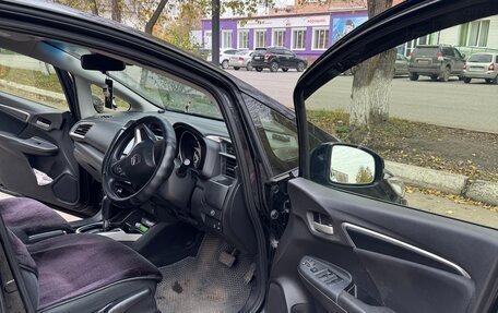 Honda Fit III, 2017 год, 1 150 000 рублей, 14 фотография