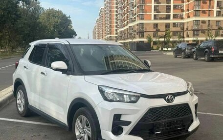 Toyota Raize I, 2021 год, 1 600 000 рублей, 1 фотография