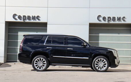 Cadillac Escalade IV, 2019 год, 5 300 000 рублей, 4 фотография