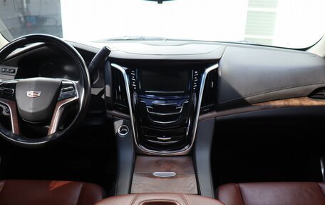 Cadillac Escalade IV, 2019 год, 5 300 000 рублей, 21 фотография