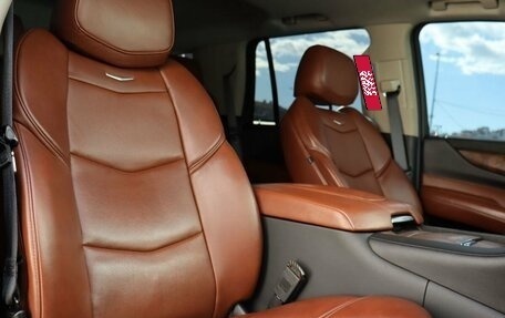 Cadillac Escalade IV, 2019 год, 5 300 000 рублей, 24 фотография