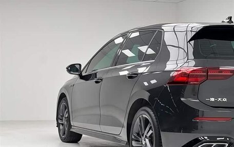 Volkswagen Golf VIII, 2023 год, 1 750 000 рублей, 5 фотография