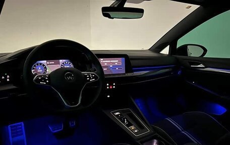 Volkswagen Golf VIII, 2023 год, 1 750 000 рублей, 15 фотография