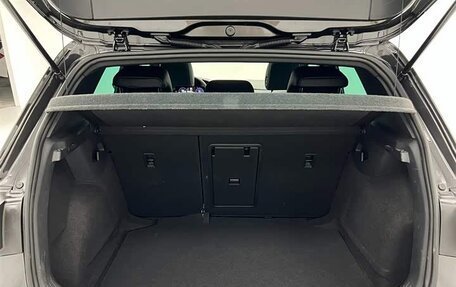 Volkswagen Golf VIII, 2023 год, 1 750 000 рублей, 23 фотография
