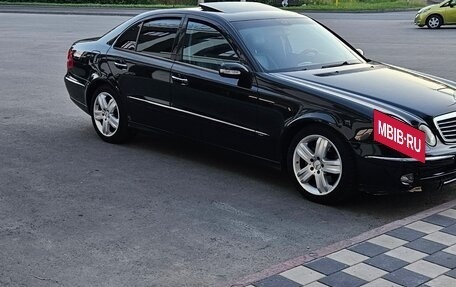 Mercedes-Benz E-Класс, 2004 год, 750 000 рублей, 5 фотография