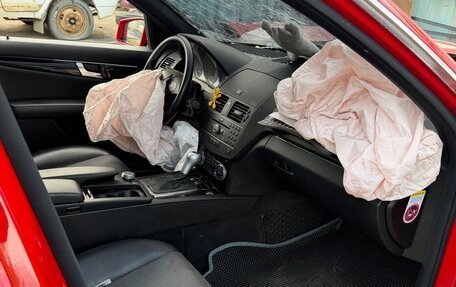 Mercedes-Benz C-Класс, 2010 год, 650 000 рублей, 2 фотография